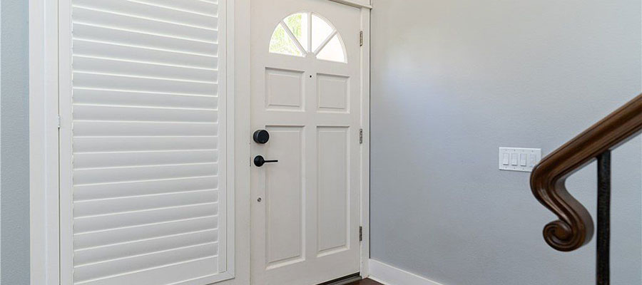 Choosing Raised Panel Doors for Better Home Value